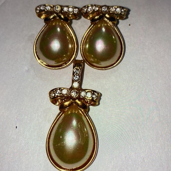 Vintage Roma earrings, and clasp top pennant set - Picture 2 of 8